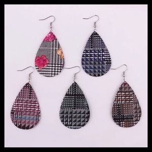 plαíd lєαthєr єαrríngѕ